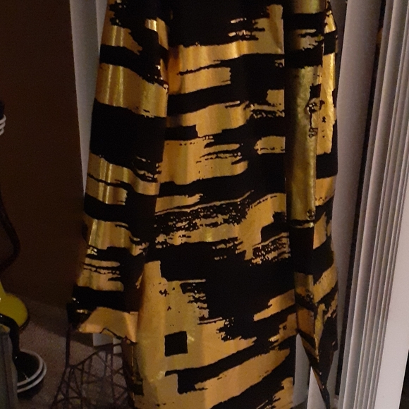 Berek resort wear mid thigh jacket gold/black - Picture 4 of 4